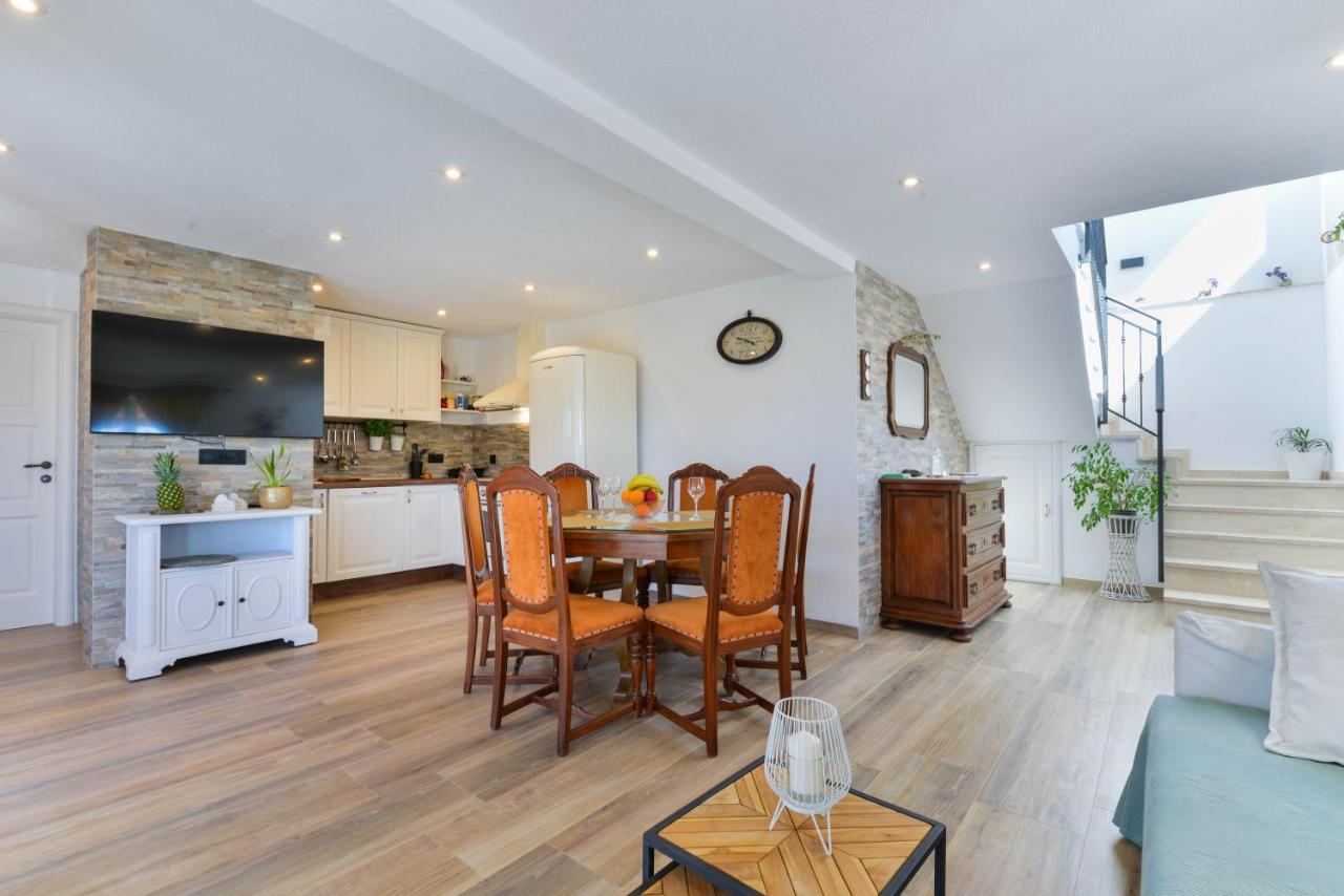 Modern Rustic Villa Kate Benkovac Eksteriør billede