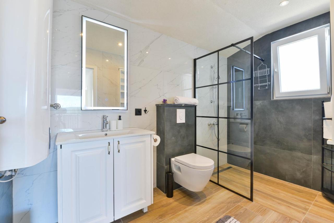 Modern Rustic Villa Kate Benkovac Eksteriør billede