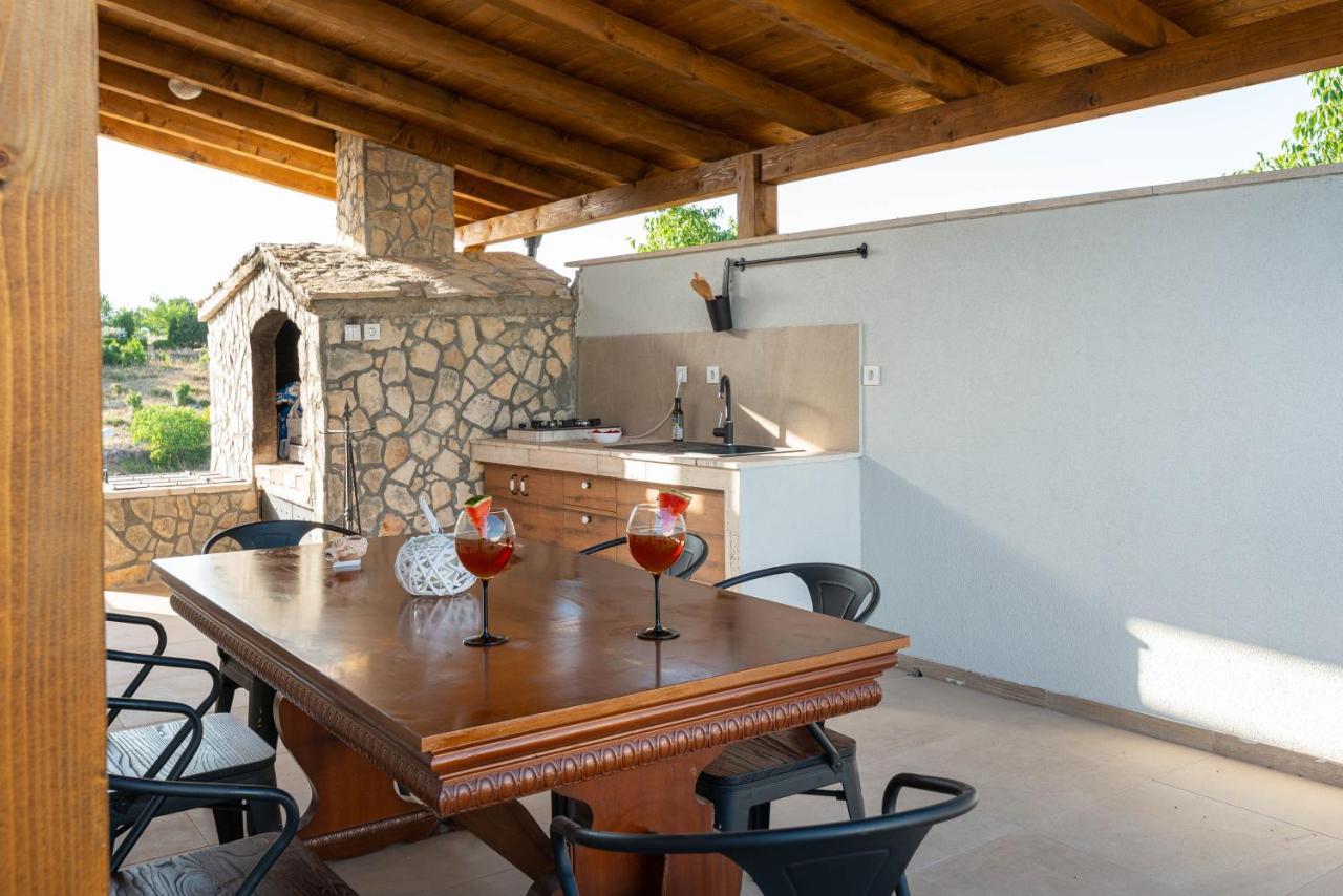 Modern Rustic Villa Kate Benkovac Eksteriør billede